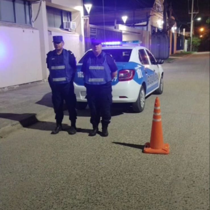 80 identificados, varias motos retenidas y controles en La Paz